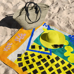 The Codomas, Plaj Havlusu